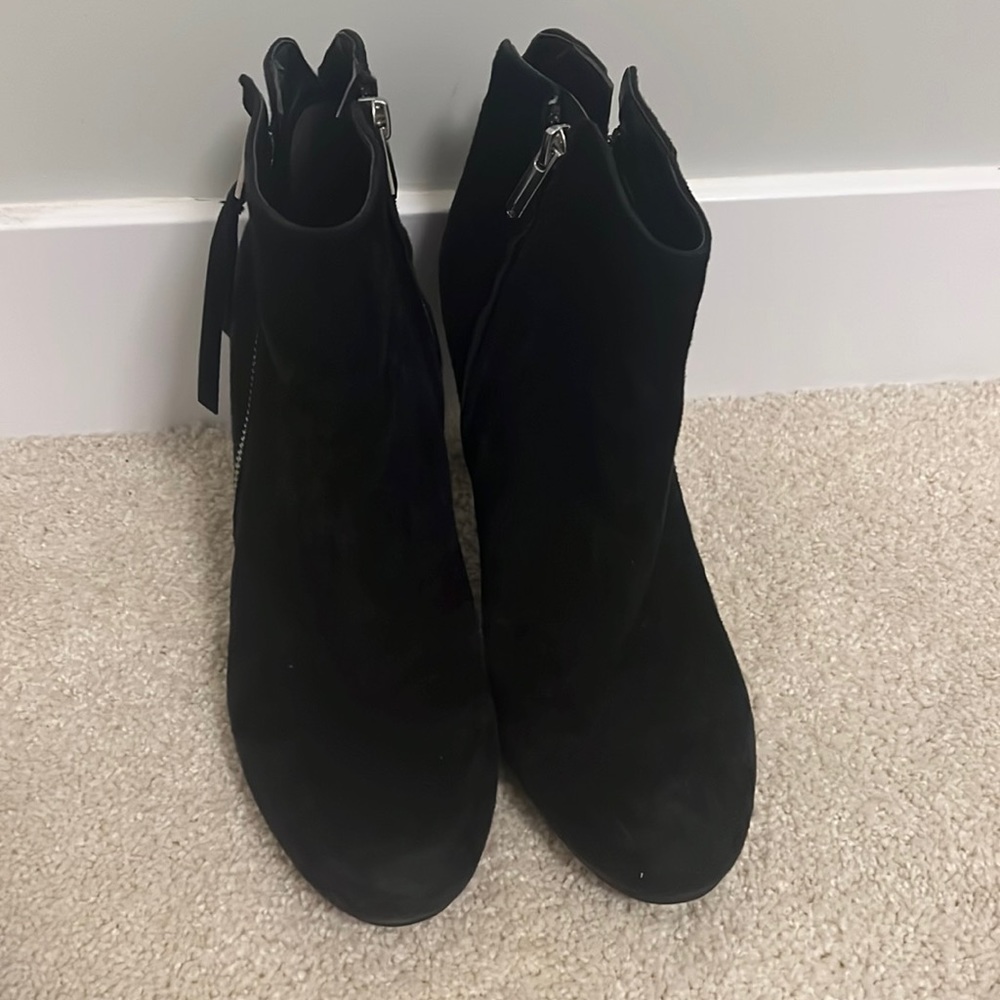 Sam Edelman black suede heeled ankle boot size 9.5 - Picture 1 of 6